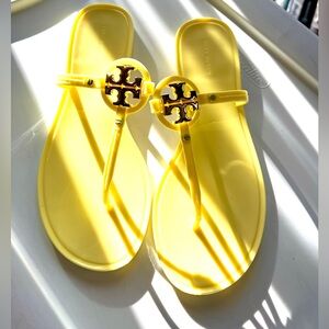 TORY BURCH jelly sandals 🩴 size 9 NEW
